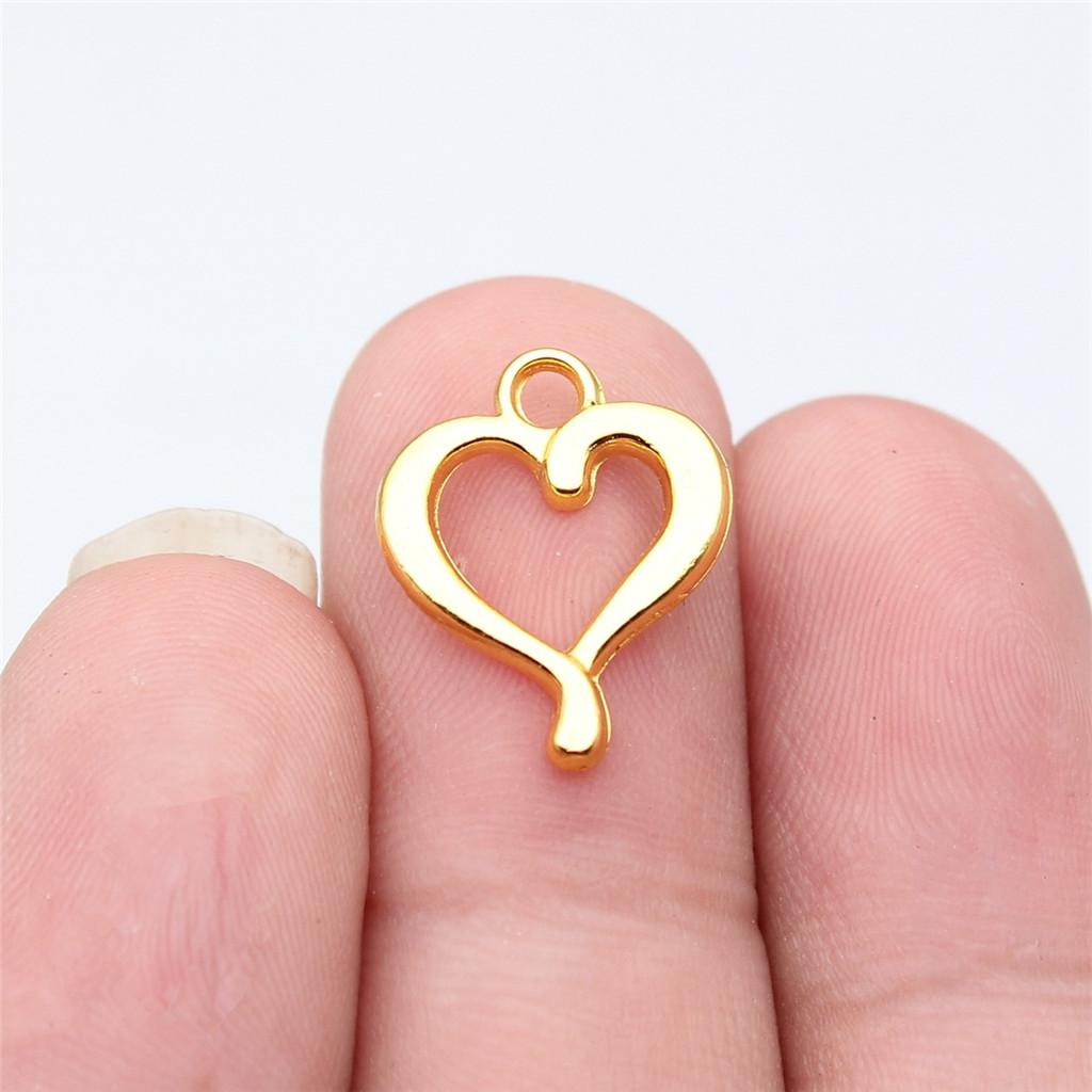 Charms Openwork Heart Pendants Vintage Jewelry Supplies QC068