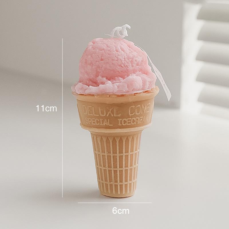 Ice Cream Cone Scented Candle – Handmade Soy Wax Birthday Gift, Fragrant Dessert Ornament