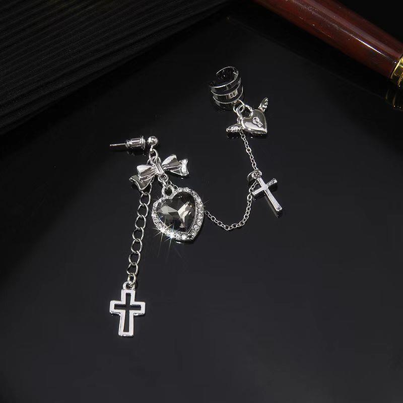 1pc Vintage Punk Gothic Cross Chain Black Heart Earrings for Women Hip Hop Personalized Party Zircon Gift