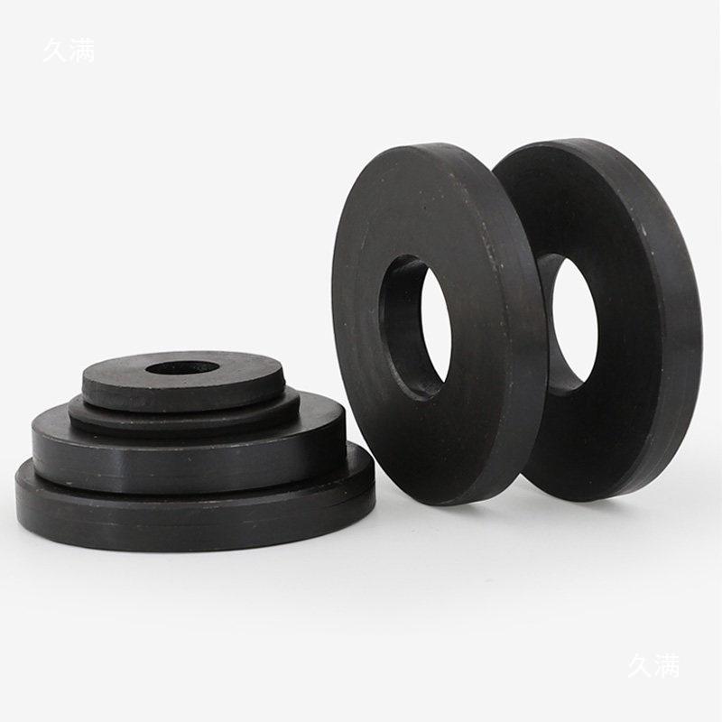 Grade 8.8 Black Thickened Flat Washer: M8-M20 Mold, Large Pressure Plate