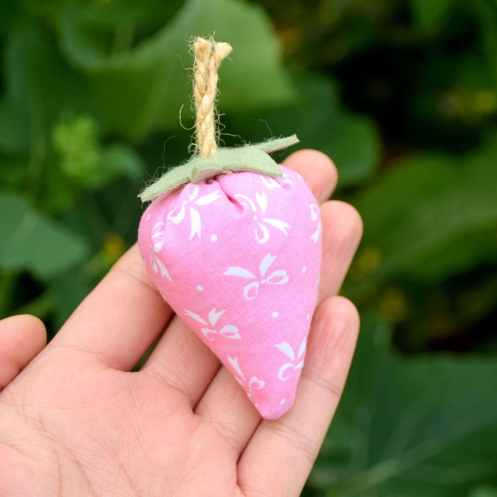 6Pcs Fabric Strawberry Handmade Artificial Strawberry Vintage Strawberries Bowl Fillers for Farmhouse Spring Decorations