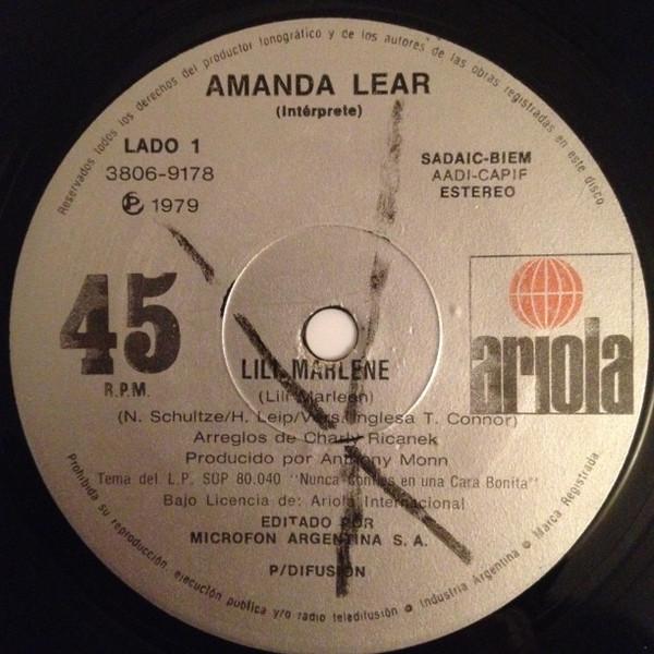 

7-дюймовая пластинка AMANDA LEAR Lili Marlene Soador Sur Pacific 36089178 Ariola 1979 Аргентина Танцевальная Электроника Б/у