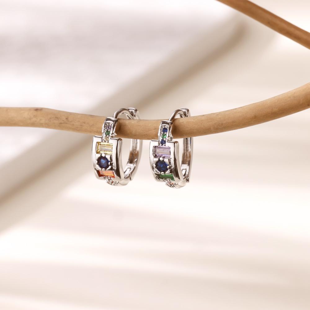 Simple and Fashionable Zircon-inlaid Ear Buckle Earrings Women's Light Luxury Temperament Versatile Earrings New