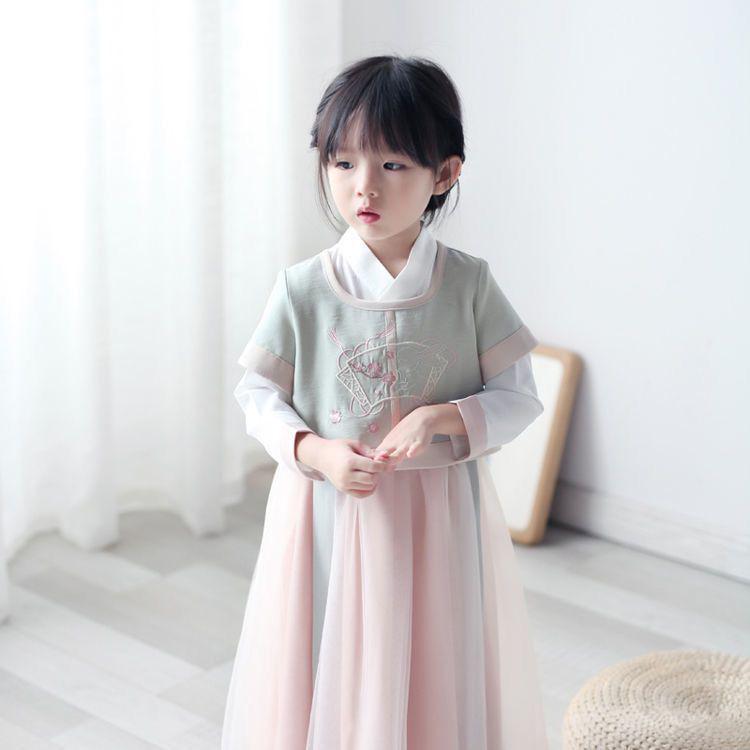 Chinese Style Girls’ Tang Suit Hanfu Costume for School Performances