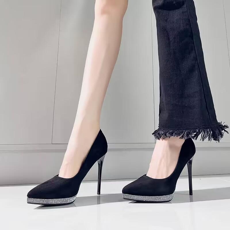 Chaussures Simples à Talons Fins Mode Printemps Nouveau Bout Pointu Bouche Peu Profonde Strass Imperméable Plateforme Antidérapante Talons Hauts