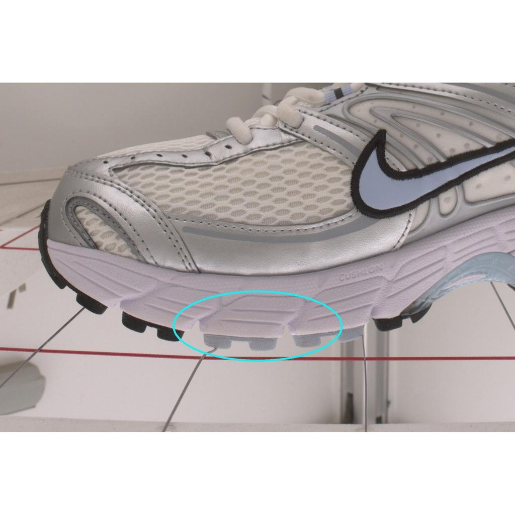 Usato Nike Air Max Moto 2K HQ2056-107-P26095561109588