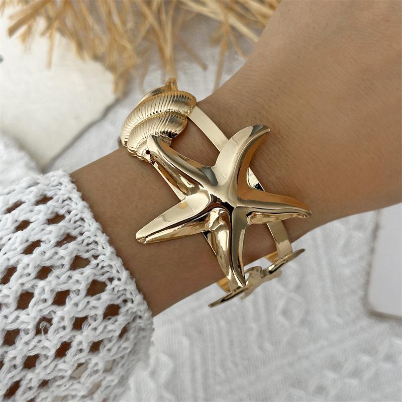 Classic Ocean Element Open Cuff Bracelets for Women Vintage Punk Starfish Shell Bangle Summer Beach Party Jewelry Gifts
