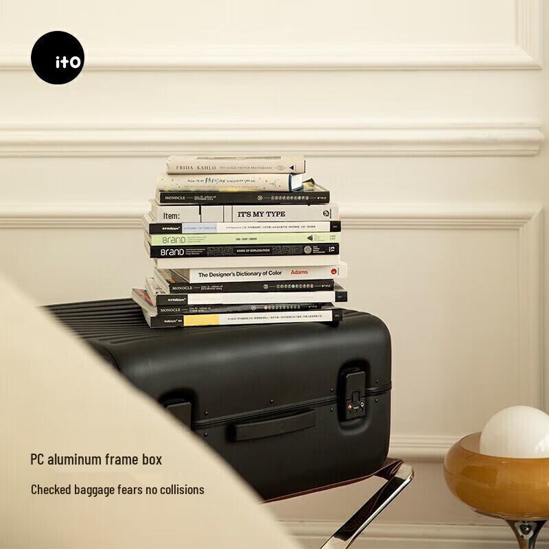 ITOCLASSIC MODERN 25-inch Hardside Spinner Luggage