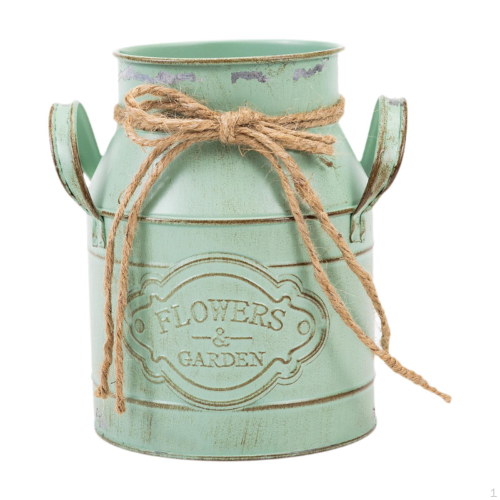 Деревенская металлическая ваза для цветочных композиций зелёный