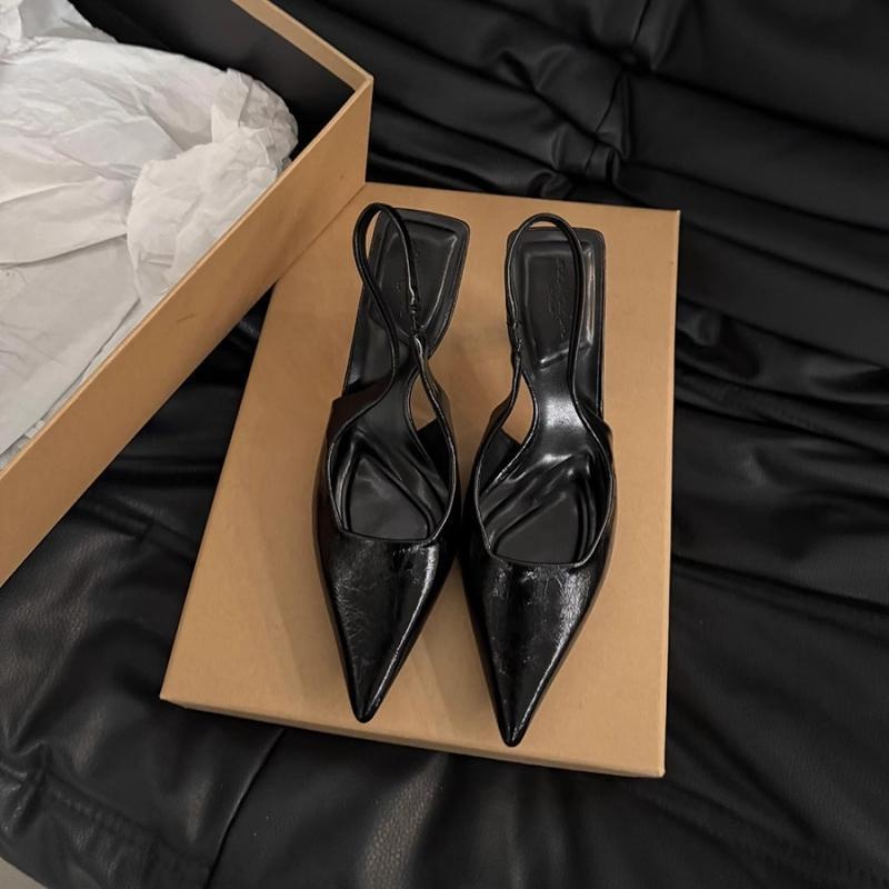 Pointed high heels women's 2025 new niche single shoes black temperament French sandals spring and summer sandals women's shoes