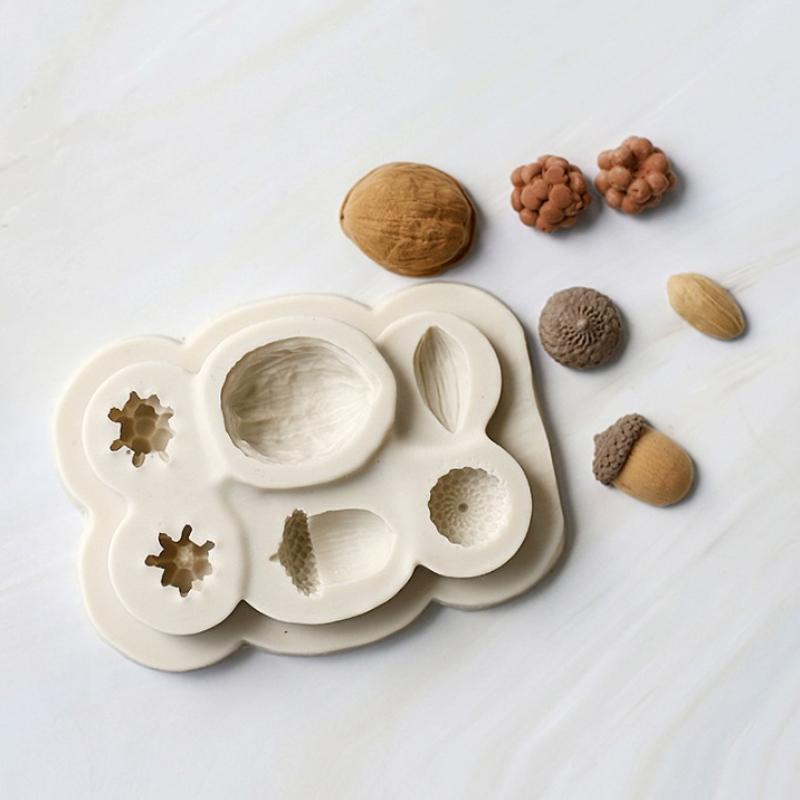 Pine Cone Mold Sugarcraft Mold 3D Christmas Pine Cones Shape DIY Decoration Baking Tools for Wedding Birthday Party Christmas