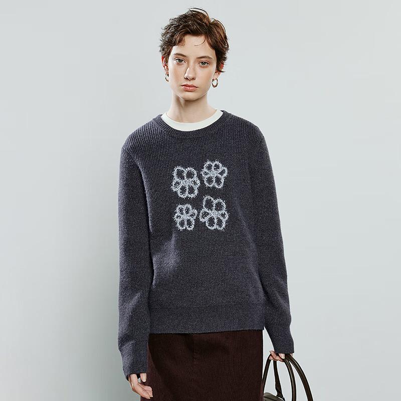 Chuyu Women's Retro Floral Jacquard Round Neck Sweater