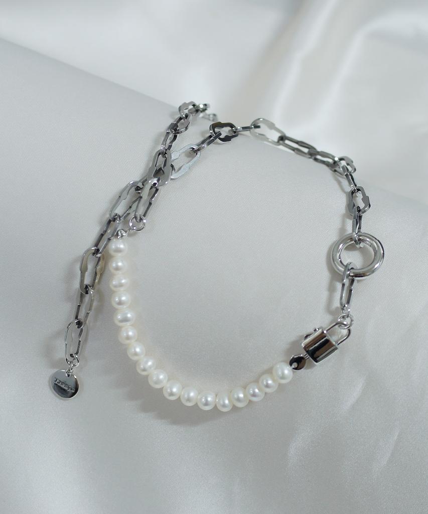 Treaju Clip Surgical Chain Pearl Necklace