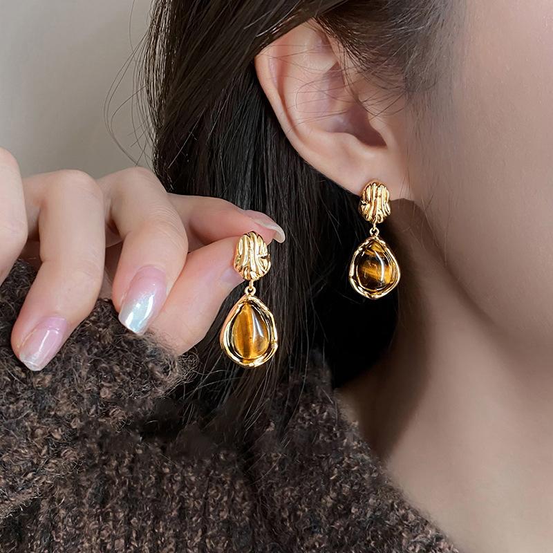 Vintage Brown Resin Tiger Eye Stone Dangle New Earrings for Women Fashion Silver Needle Earring Personality Melard Color Jewelry
