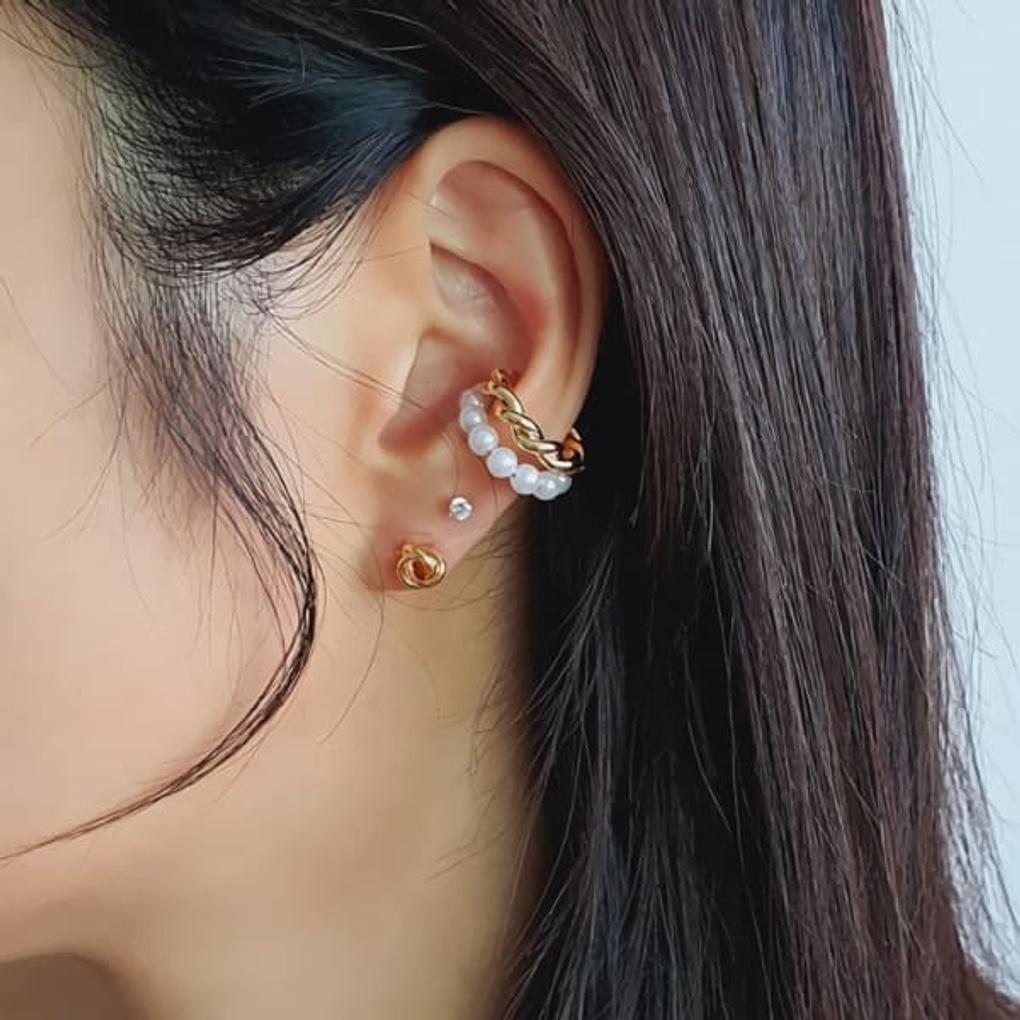 Women's 15K Gold Plated Pearl and Twisted Ear Cuff Earrings