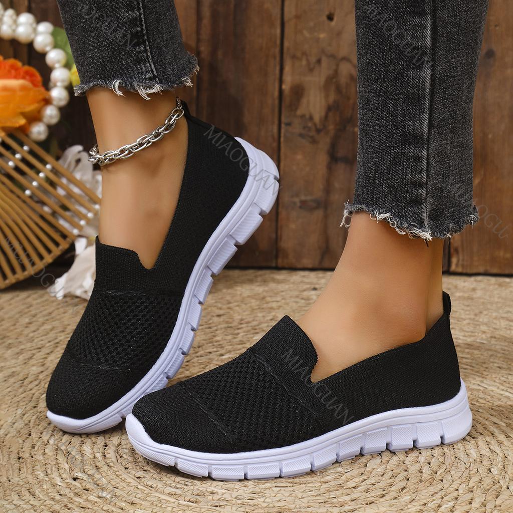 Damskie Buty 2025 Wiosna Lato Codzienne Oddychająca Siatka Okrągły Nosek Wygodne Codzienne Jednokolorowe Buty Płaskie Slip-on Trampki