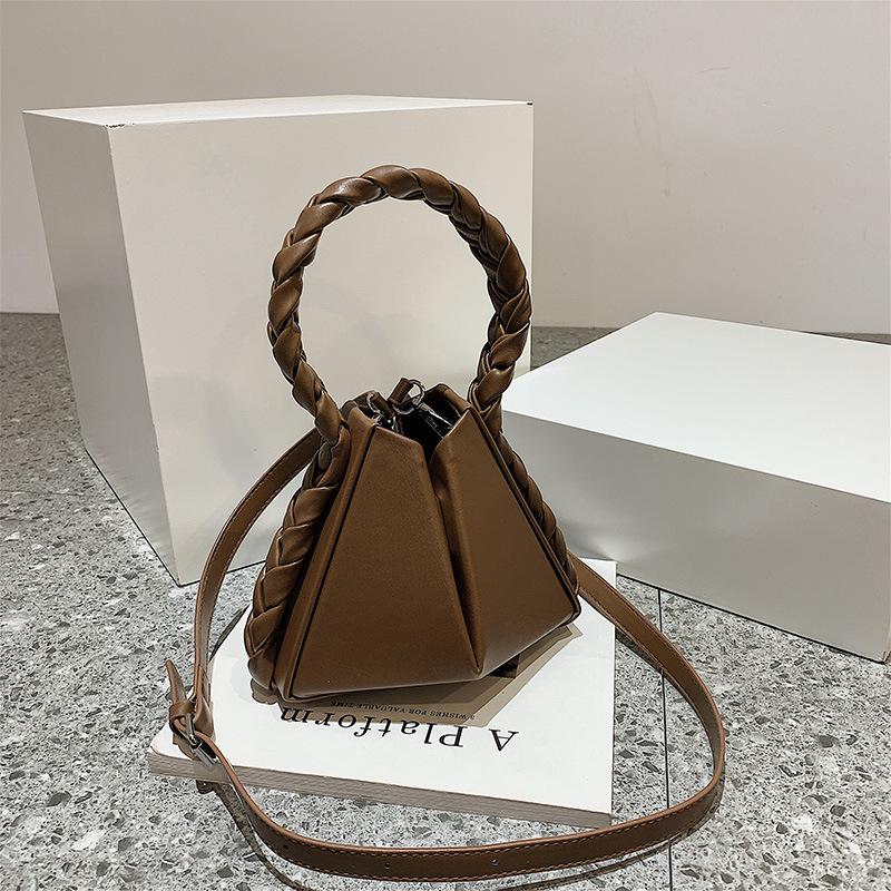 

Newest Folding Bag Messenger Women S Bag Bucket Bag Personality Twist Handbag Geometric Shoulder Bag