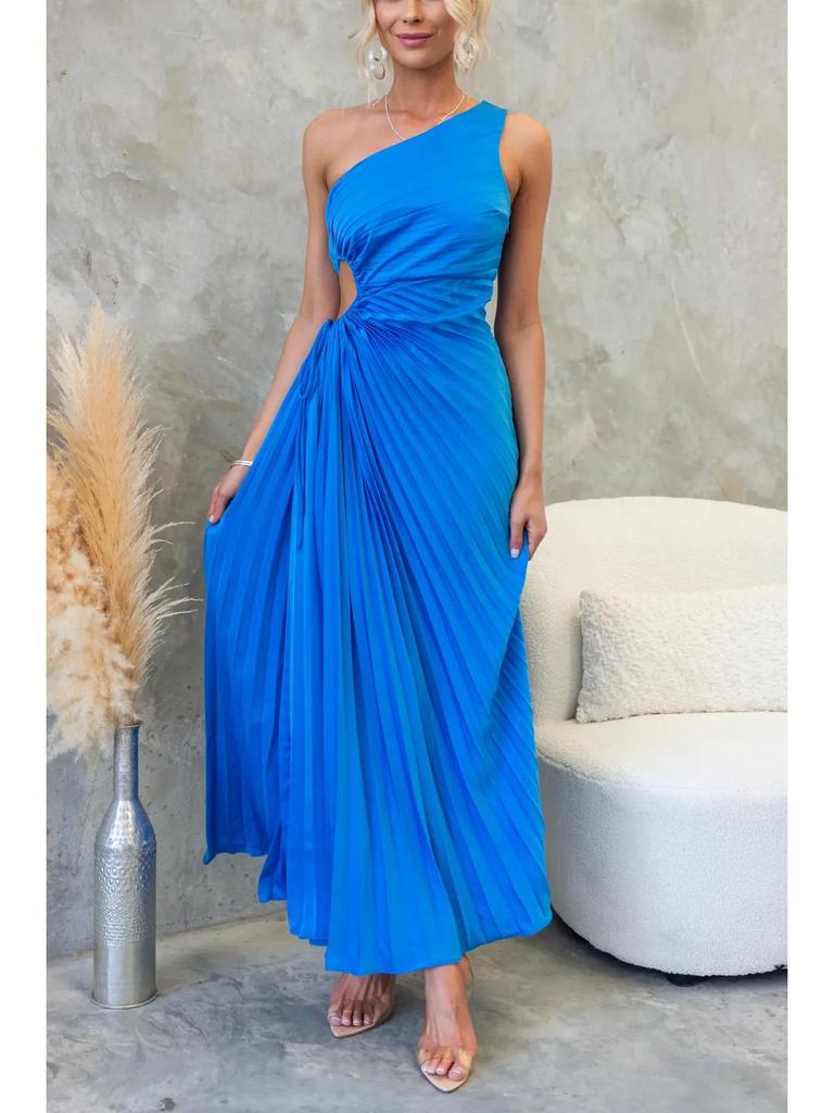 Elegant One-Shoulder Pleated Evening Dress with Waist Cutout - Spring/Summer Style