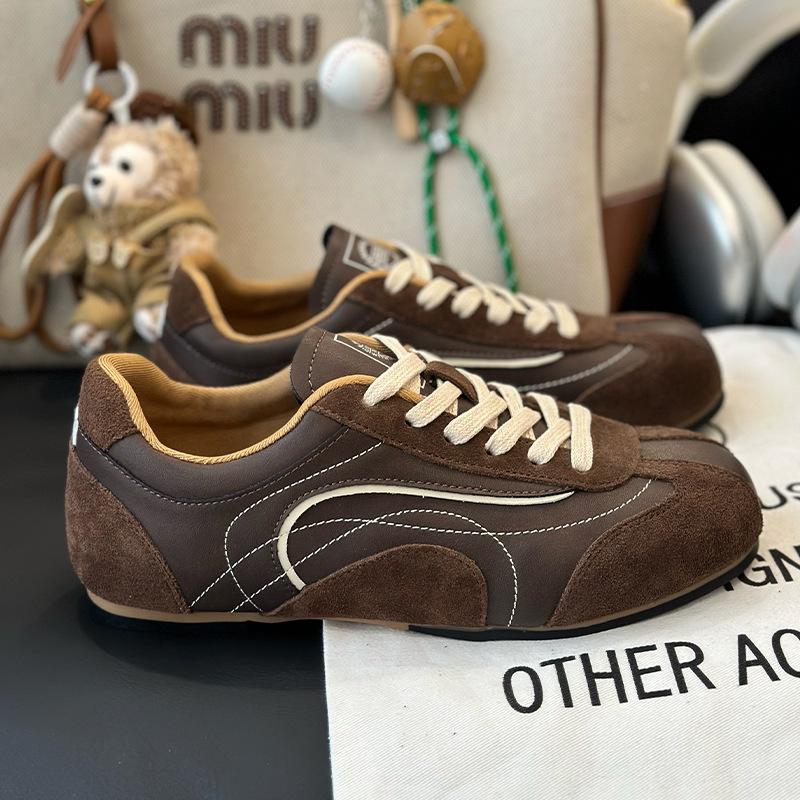 Flat-bottomed Dexun shoes women's 2025 spring new Internet celebrity explosion lightweight Forrest Gump shoes red casual sports shoes