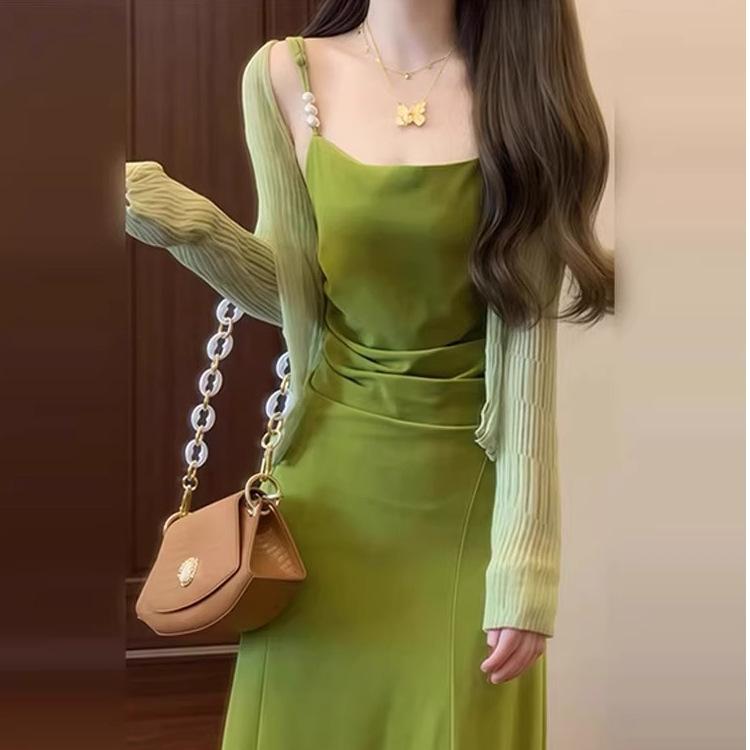 French Green Spaghetti Strap Dress for Women, New Summer Seaside Vacation-style Long Skirt, Casual and Slimming Outfit