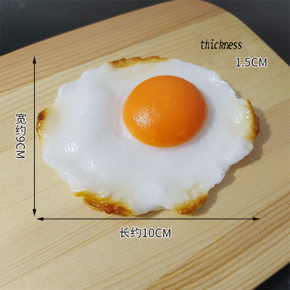 Uovo Simulato Cibo Finto Modello di Uovo Fritto Artificiale Decorazione per Vetrine Oggetti di Scena per Fotografia in Cucina Decorazione per Tavola Dolce Decorazione per la Casa