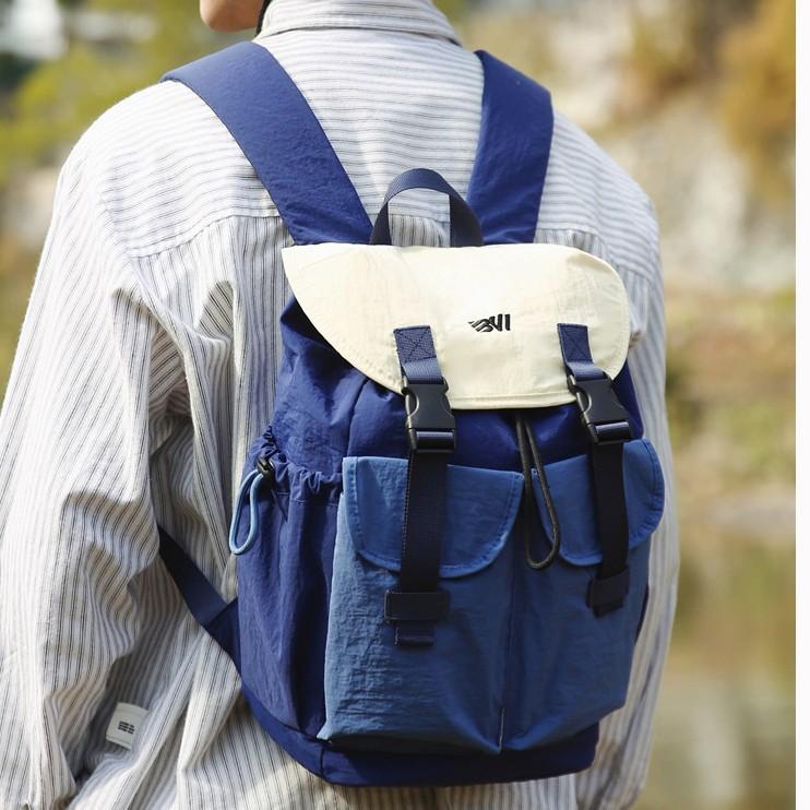 Schoolbag Outdoor Lightweight Hiking Bag Men's and Women's Large Capacity Contrast Color Drawstring Backpack Hiking Backpack Leisure School Bag Tide