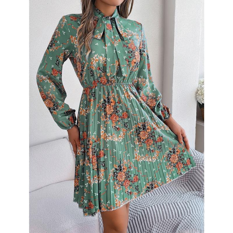 Women's Autumn and Winter Elegant Flower Lace-up Waist Long Sleeve Pleated Dress