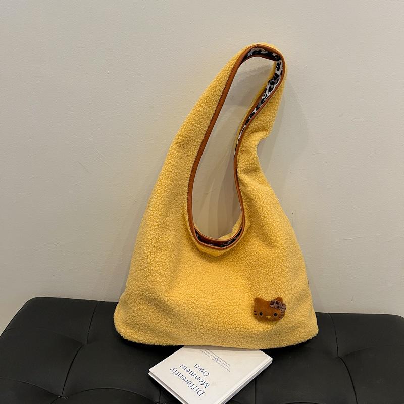 Personalized fashion trend large-capacity tote bag autumn and winter new bag 2025 casual women's texture shoulder bag