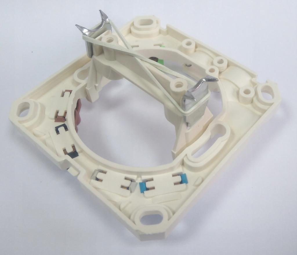 Puszka do podłączeń AGD biały p/t 5x(2x2,5mm2) 400V IP44 3040115