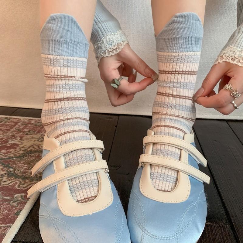 Autumn Style Grey Striped Socks - Children's Mid-length Socks, Suitable for Spring and Autumn Seasons, Thick Cotton Ballet-style Pile Socks.