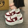 Plateau weiße Schuhe Damen 2025 Frühling neu Internet-Berühmtheit Explosion vielseitig höhenverstärkende Muffin Sport- und Freizeit-Board-Schuhe ins