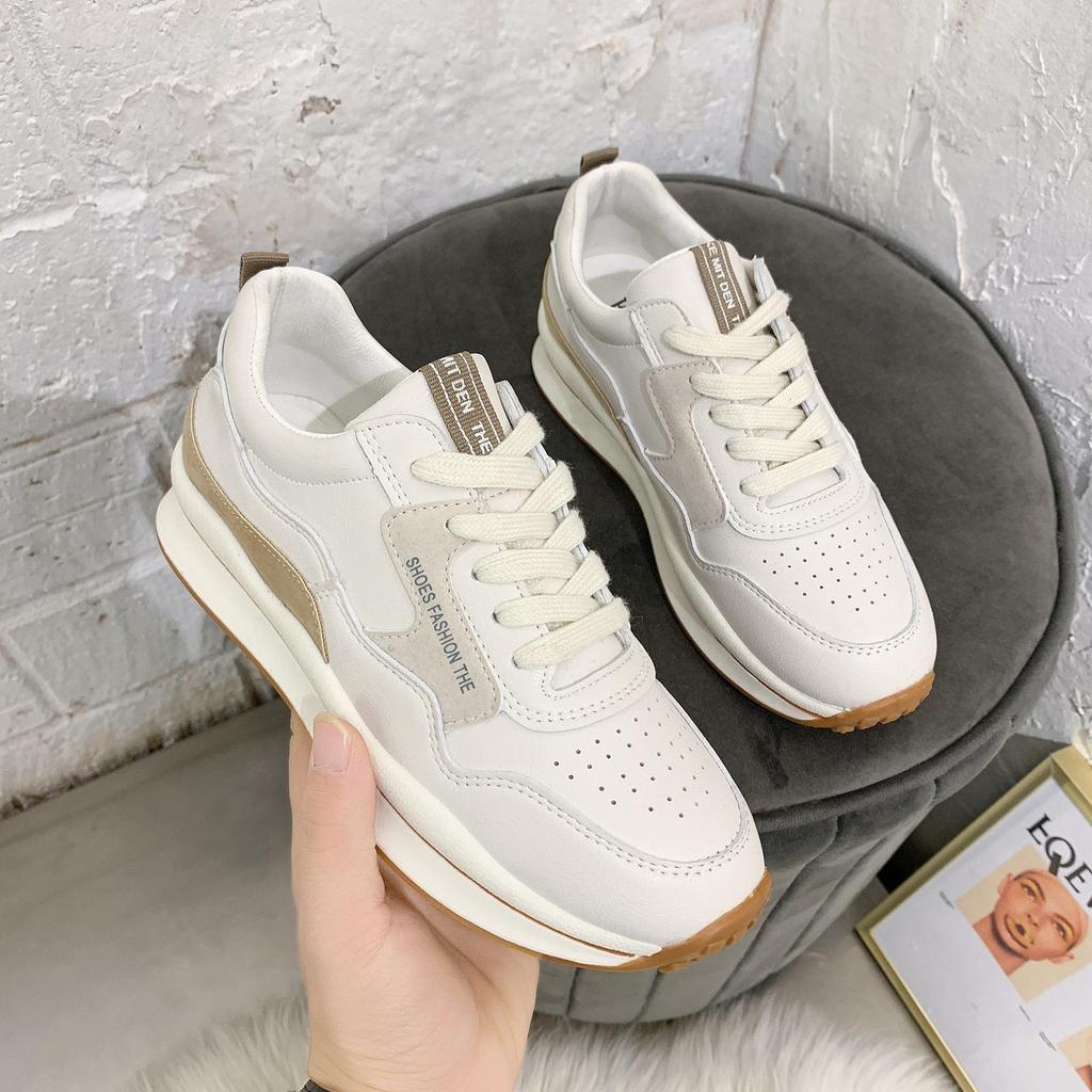 Women's  New Thick Sole Lightweight Breathable White Running Flats Spring Autumn Casual Shoes Thick Bottom Heightening