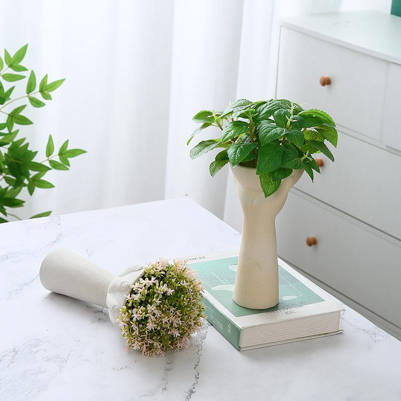 Ceramic Vase Nordic Home Decor Minimalist Flower Vase for Living Room Tabletop Creative Dried Flower Arrangement