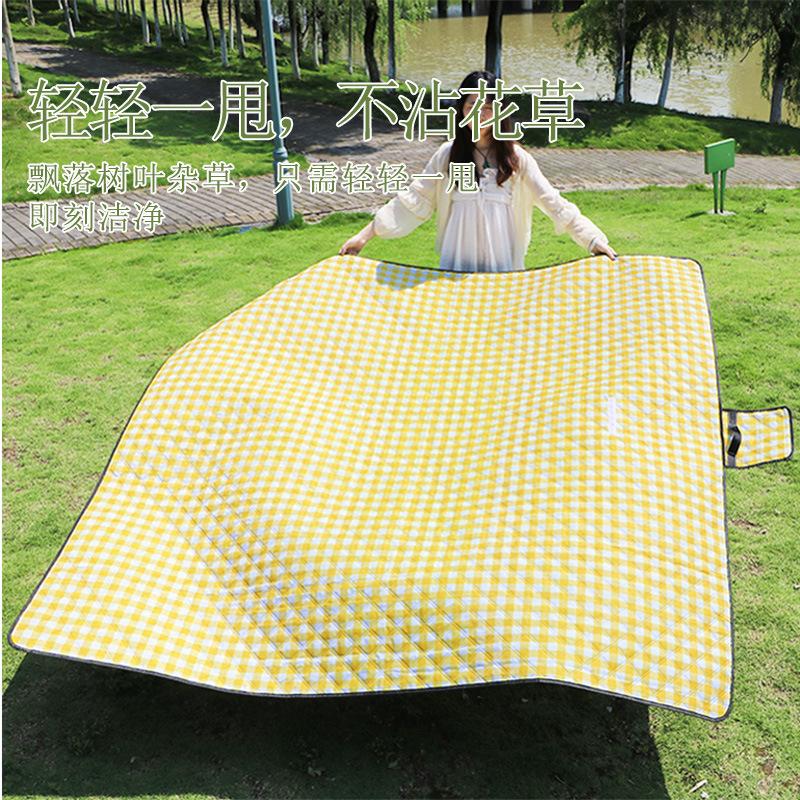 Outdoor Picnic 150200cm Three-Layer Thickened Yellow and Plaid for Picnics and