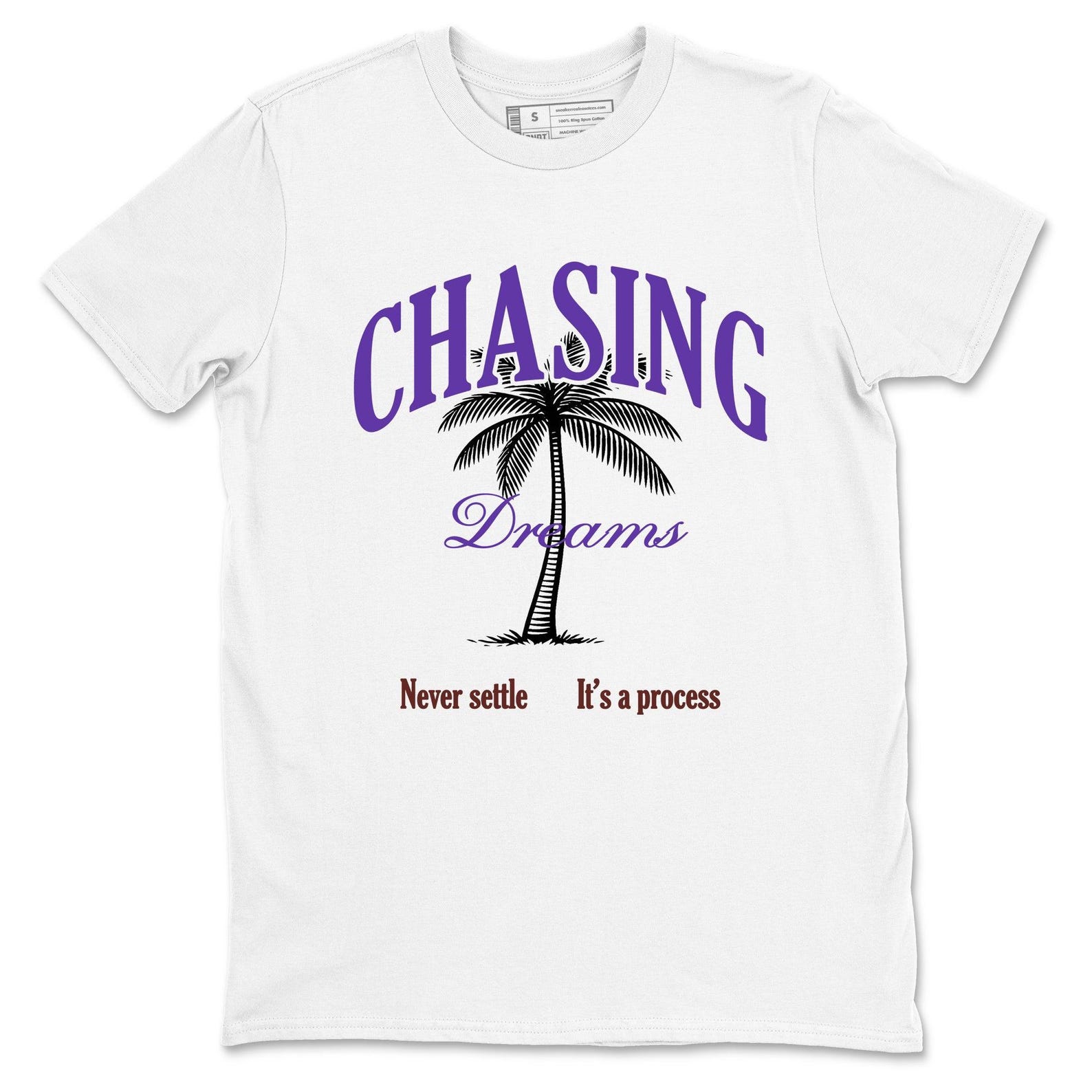 Chasing Dreams Graphic Tee - Streetwear Inspired by Sneakers S