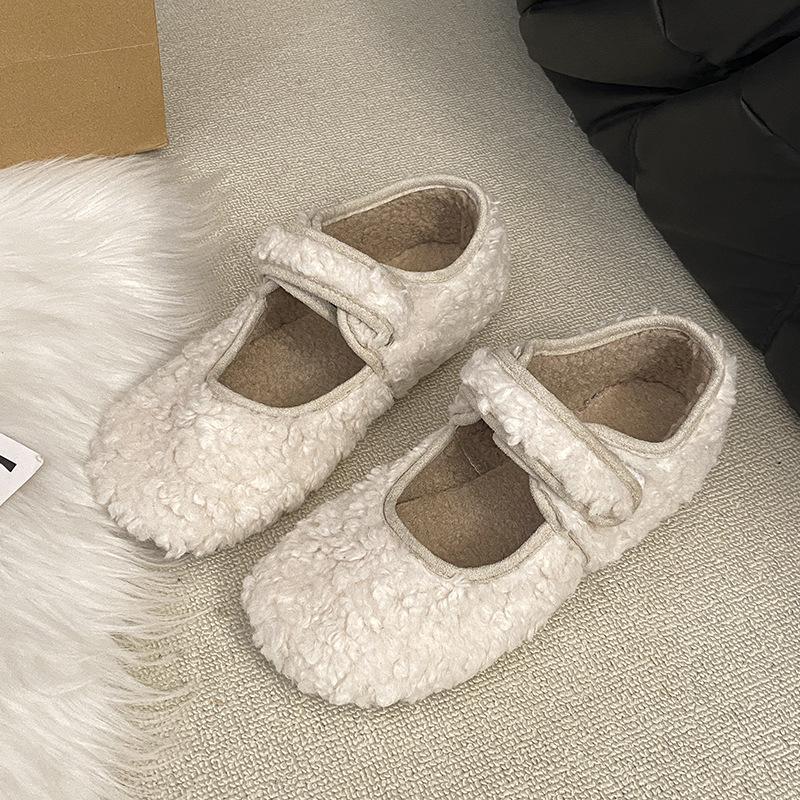 

Туфли Мао Мао женские носят осенью и зимой 2025 новый корейский модный вариант с пряжкой на ремешке из овечьей шерсти и бархата, плоские хлопковые туфли 40 бежевый