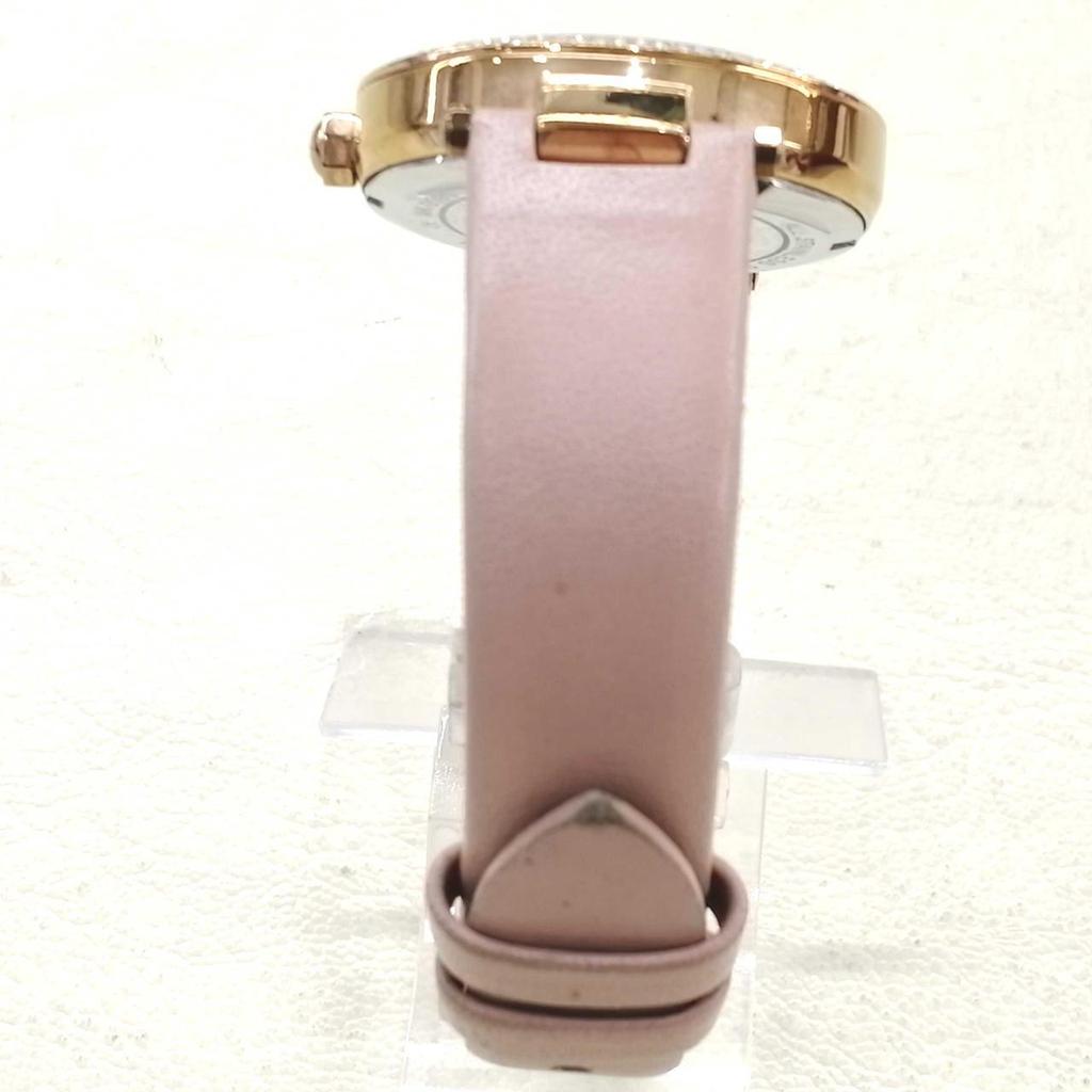 Used MICHAEL KORS MK-2590 quartz watch
