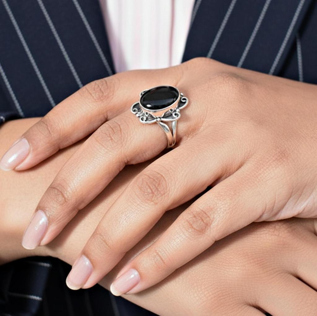 Handgefertigter Schwarzer Onyx Blumenring, 925 Sterling Silber, Minimalistischer Bohème Statement Ring, Geschenk für Sie