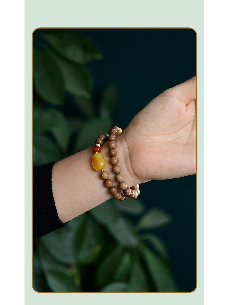 Altes Berg-Sandelholz & Bernstein Doppel-Schleifen Armband mit rotem Achat und 925er Silberperlen