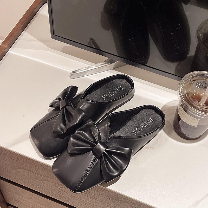 Shallow Flat-bottomed Slippers Women's Spring 2025 New French Evening Wind Fashion Versatile Flower Square Beanie Shoes