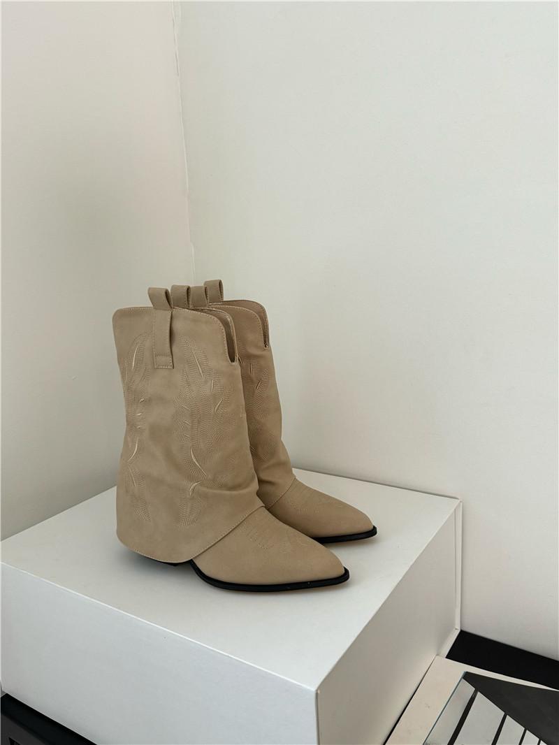 

Coarse heel pointed trouser boots short boots women s 2025 autumn and winter new sleeve women s boots retro embroidered western cowboy boots women 35 бежевый