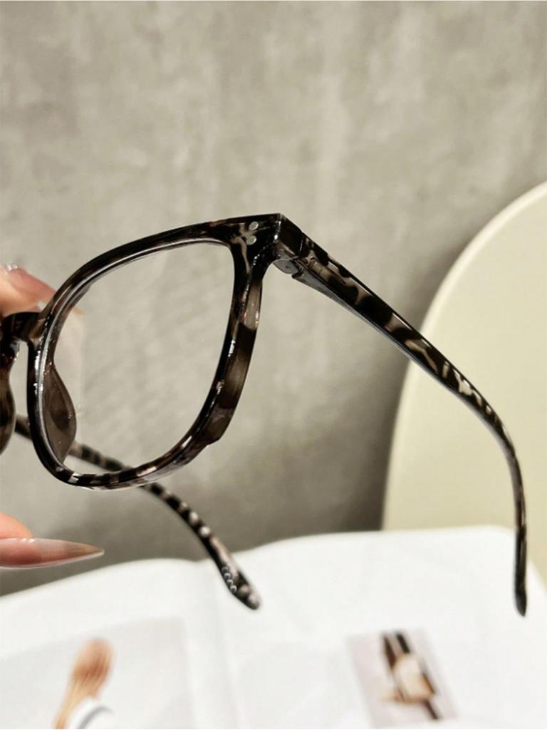 1Pc New Leopard Print Square Frame Fashion Non-Prescription Glasses, Make the Face Look Slimmer Without Makeup, Versatile for Co