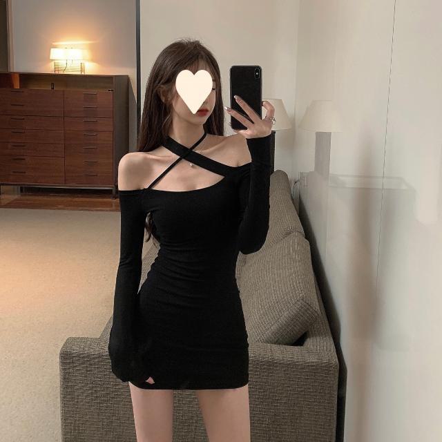 

Элегантное облегающее платье на одно плечо для женщин - коллекция осень/зима 2025 L чёрный