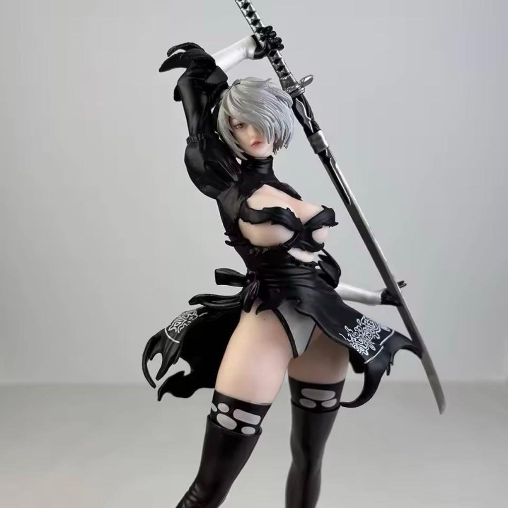 [USED] NieR:Automata 2B Figure with Weapon