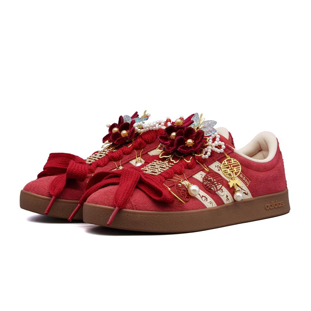 Individuelle Adidas Vl Court Classic Wildleder Abriebfest Rutschfest Niedrig geschnitten Bundeswehr Sneaker Unisex Rote Box KK3774( Team1104-SBOX)