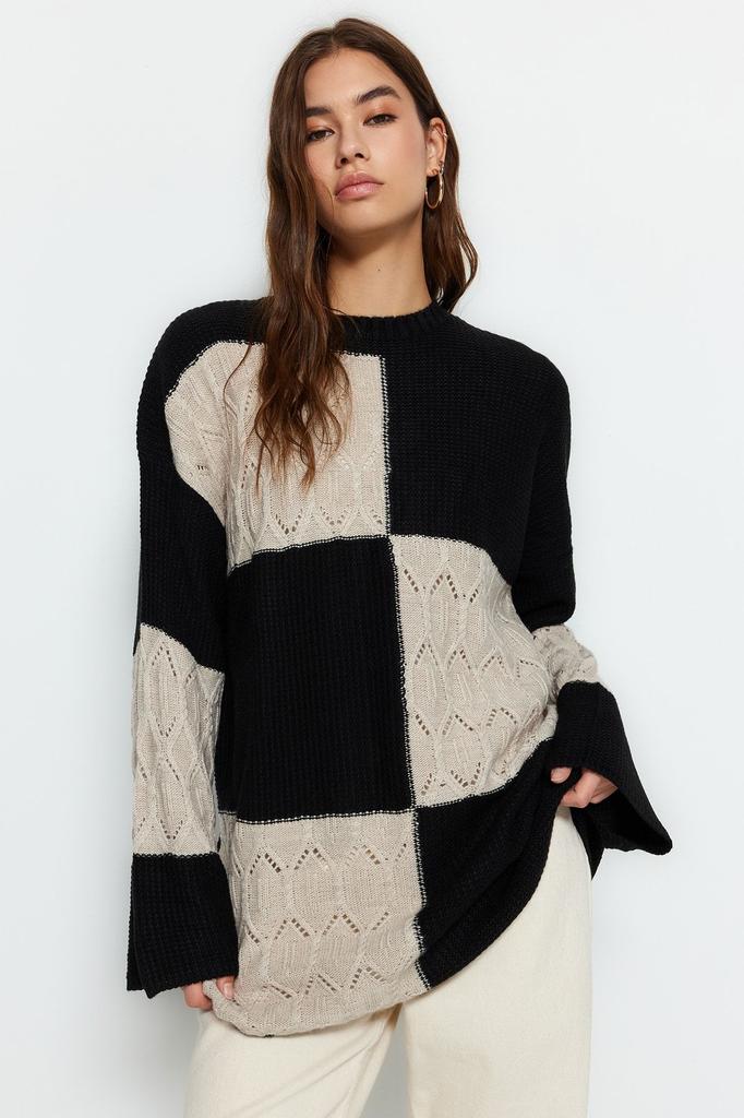 Women's Fashionable Stylish Hijab Sweater Black Openwork Perforated Color Block Knitted Knitwear Sweater