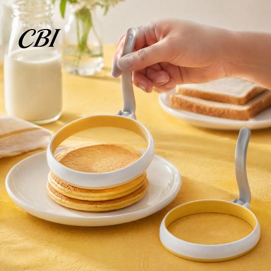 Kitchen Accessories for Eggs Fried Egg Cooker Ring with Handle, Non-Stick Round Mold, Safe Food Grade Heat Resistant Breakfast Tool Cooking