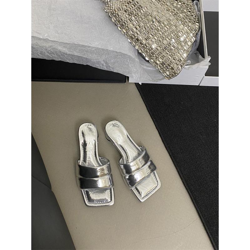 

Французские серебристые крутые тапочки женская мода с открытым носком квадратный носок женские тапочки 2025 новинка женские летние корейская версия слово 40 серебряный