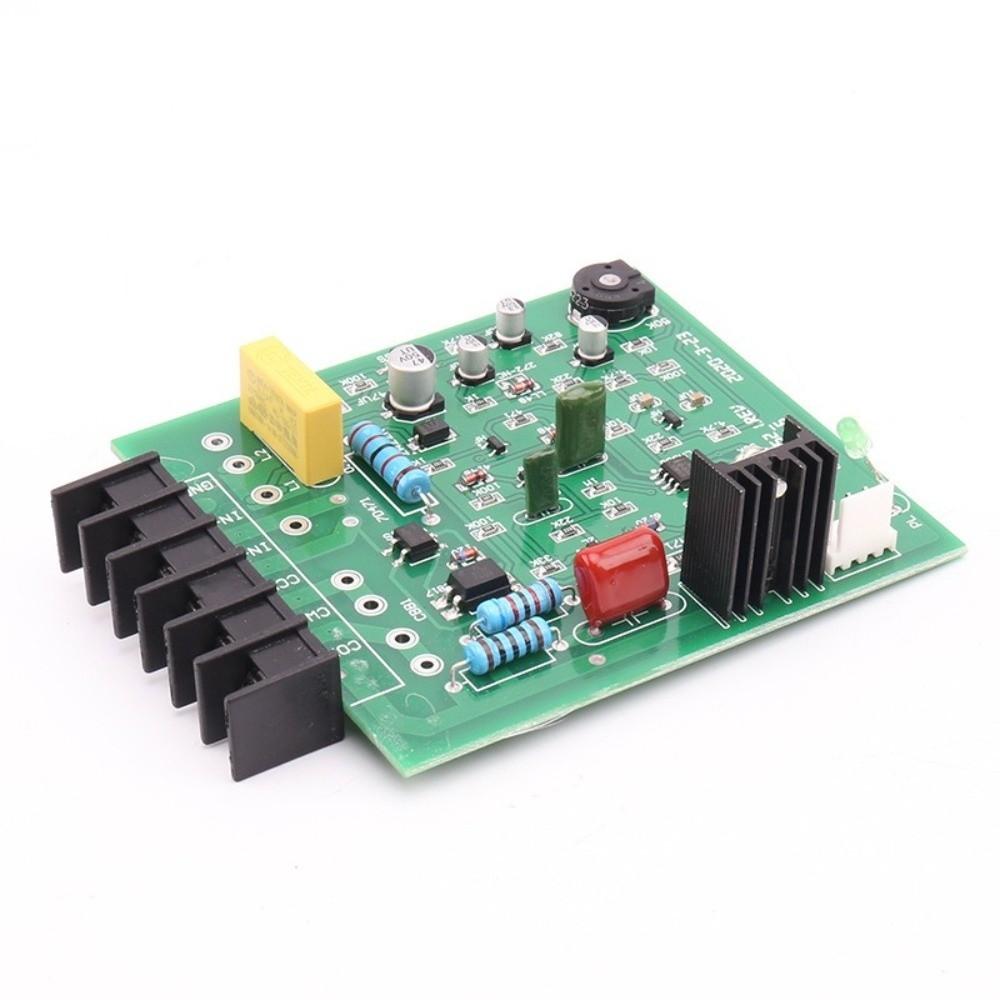Regulátor otáček motoru model US-52 400W AC220V Regulátor AC motoru Průmyslové aplikace