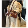 Ielgy Large-Capacity Bag Fashion Retro Commuter High-End Sense One-Shoulder Armp